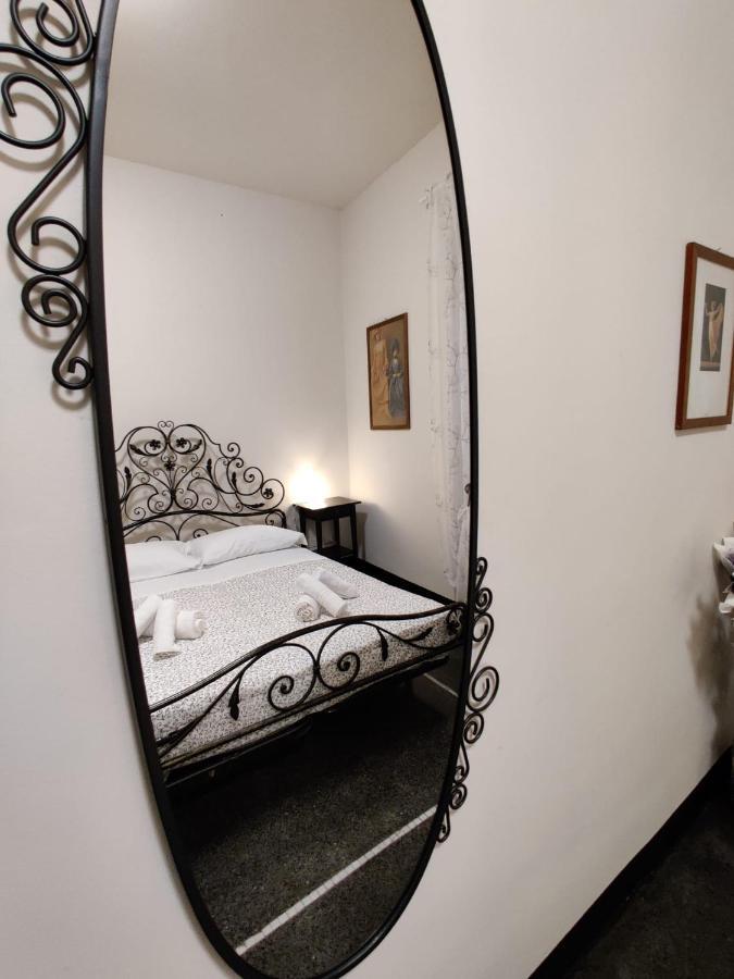 Apartment Doge Cambiaso- Davanti All'acquario - Grande Terrazza Privata - Palazzo Nobiliare Storico