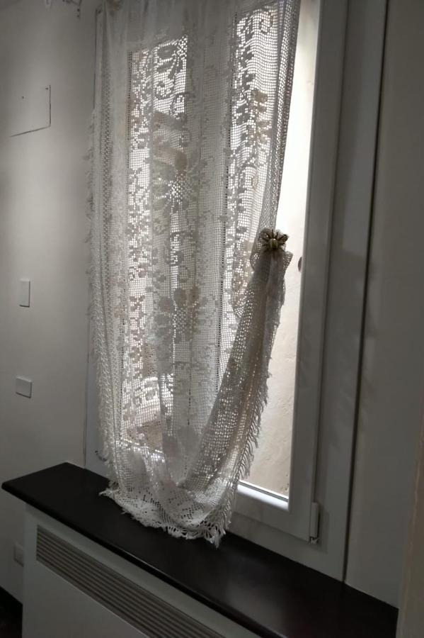 Apartment Doge Cambiaso- Davanti All'acquario - Grande Terrazza Privata - Palazzo Nobiliare Storico Genua